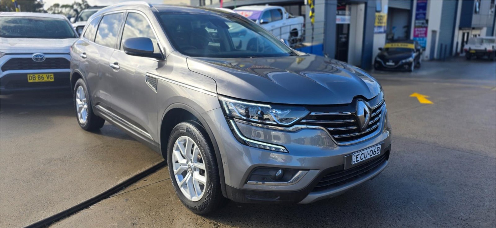 RENAULT KOLEOS SUV 2019