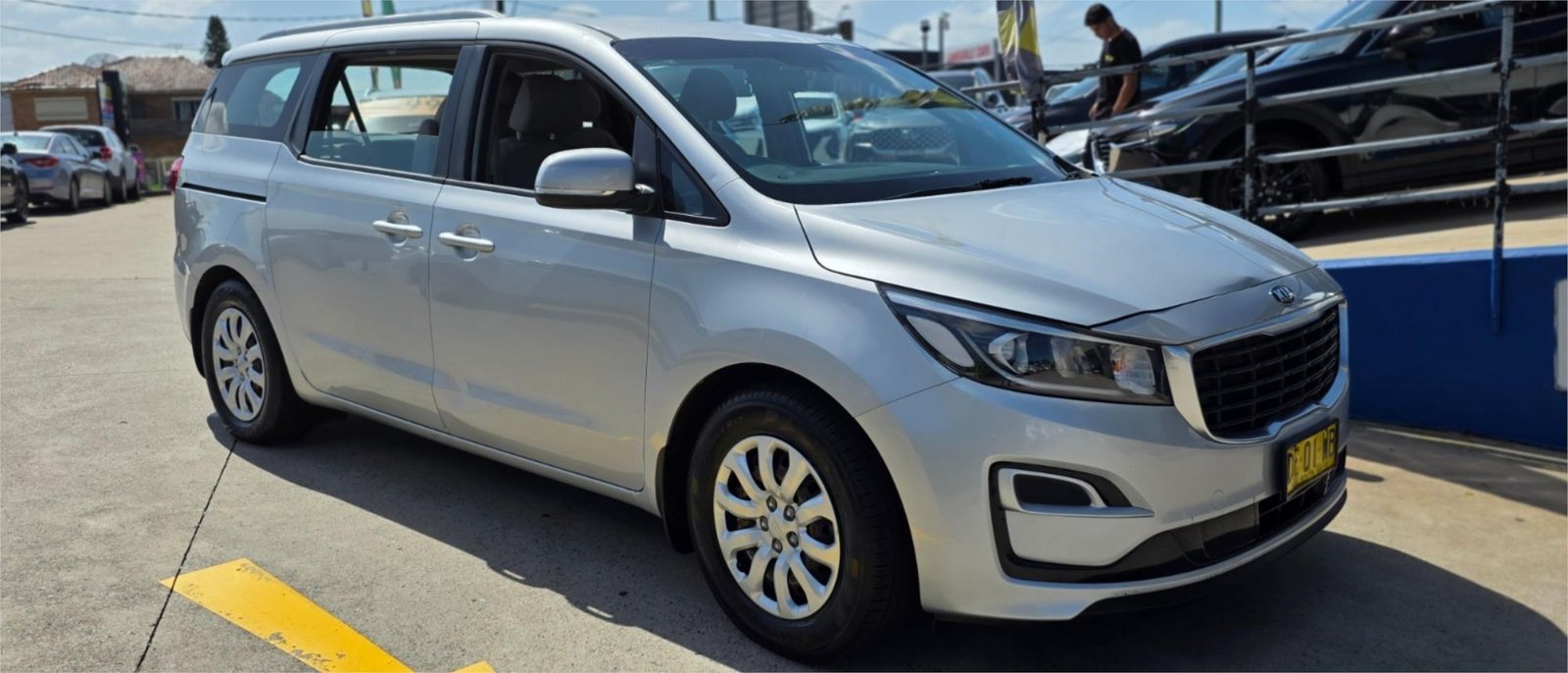 KIA CARNIVAL 8 SEATER 2019