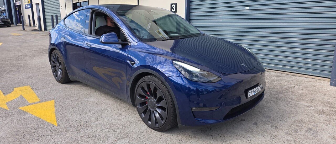 TESLA MODEL Y SUV ELECTRIC